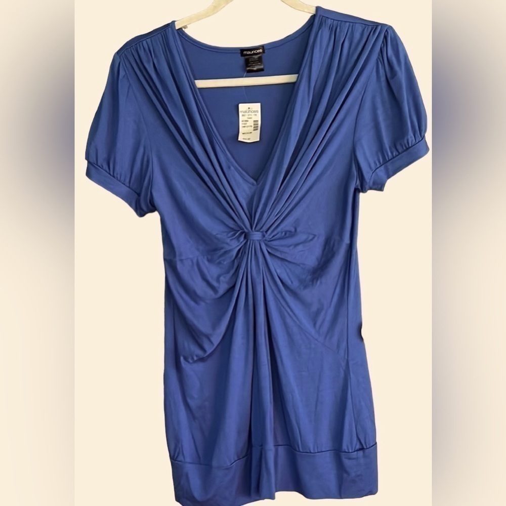 MAURICE’S Periwinkle Blue V-Neck Tie Front Short Sleeve Top, Size Medium, EUC.